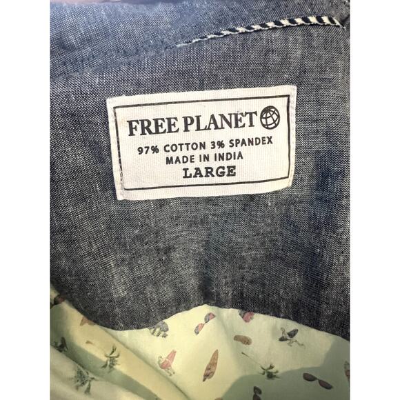 Free Planet Shirt Size Large Casual Button Down Burton Style - Picture 5 of 5